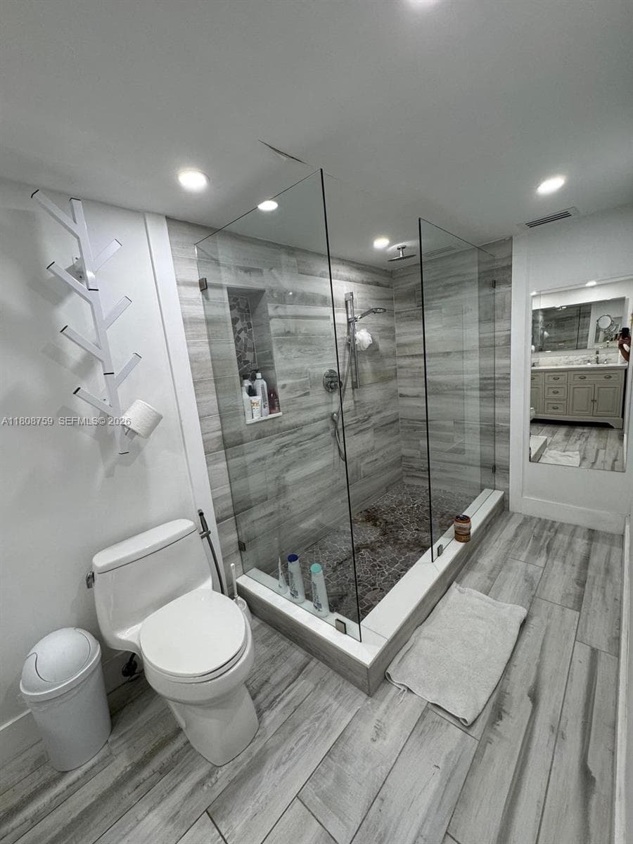 6423 Collins Ave # 1001, Miami Beach FL 33141 — 14