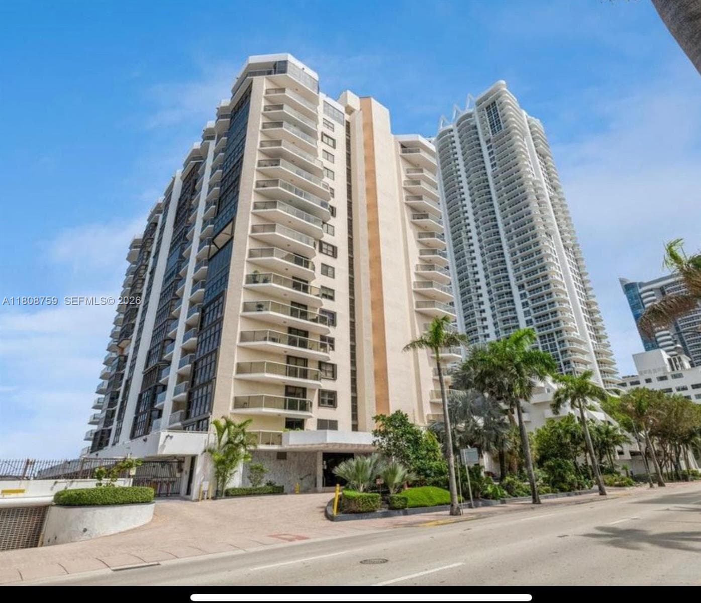 6423 Collins Ave # 1001, Miami Beach FL 33141 — 21