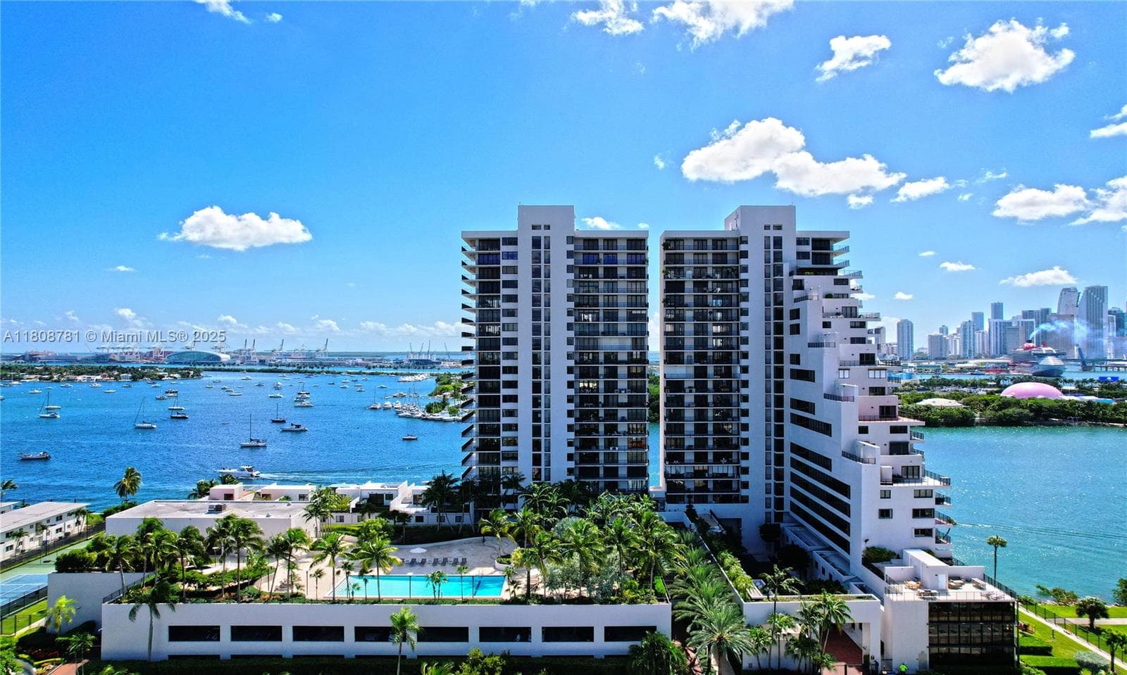 1000 Venetian Way # 114, Miami FL 33139 — 1