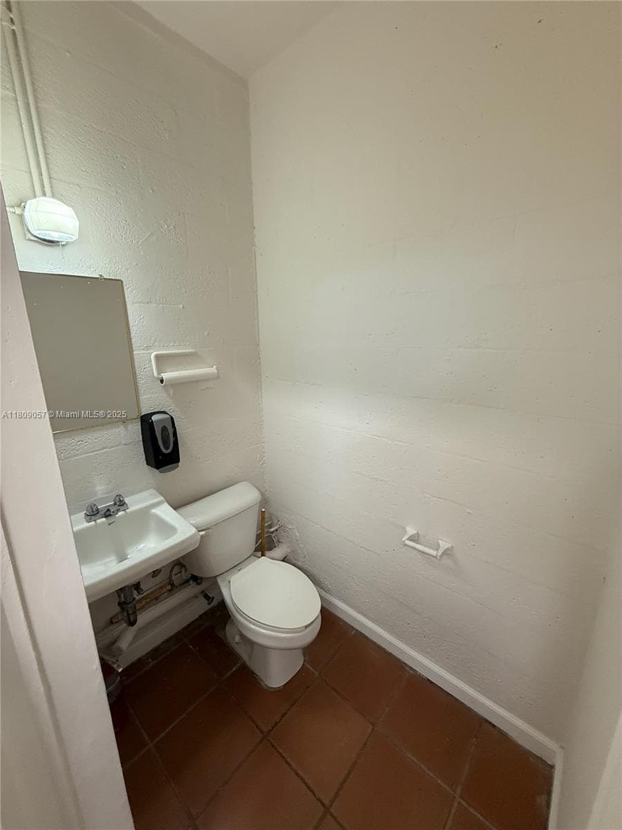 8320 SW 124th St, Pinecrest FL 33156 — 12