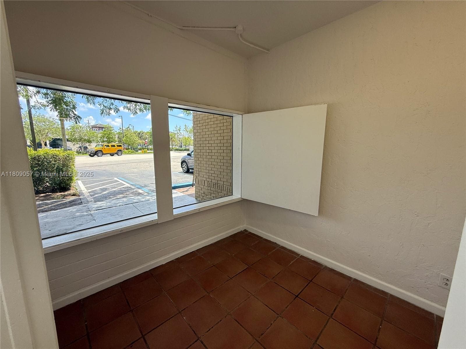 8320 SW 124th St, Pinecrest FL 33156 — 5