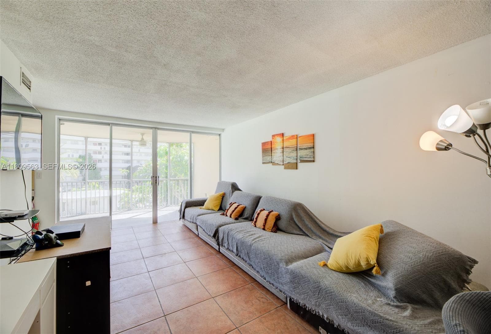 1770 NE 191st St # 1, Miami FL 33179 — 12