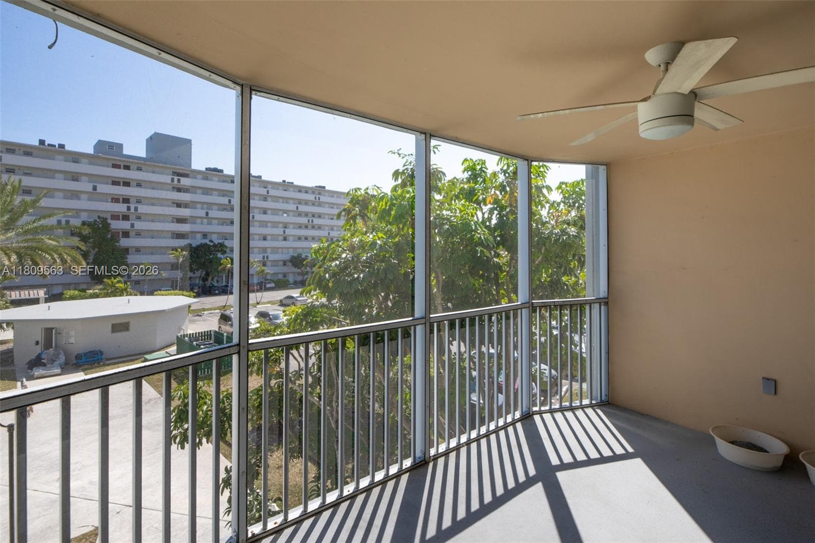 1770 NE 191st St # 1, Miami FL 33179 — 24