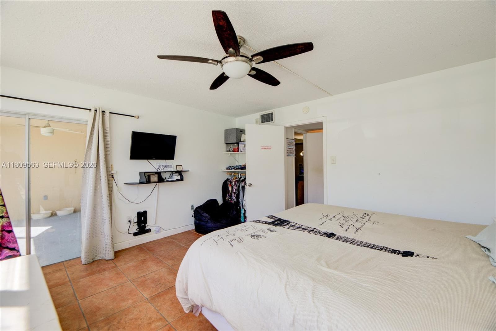 1770 NE 191st St # 1, Miami FL 33179 — 34