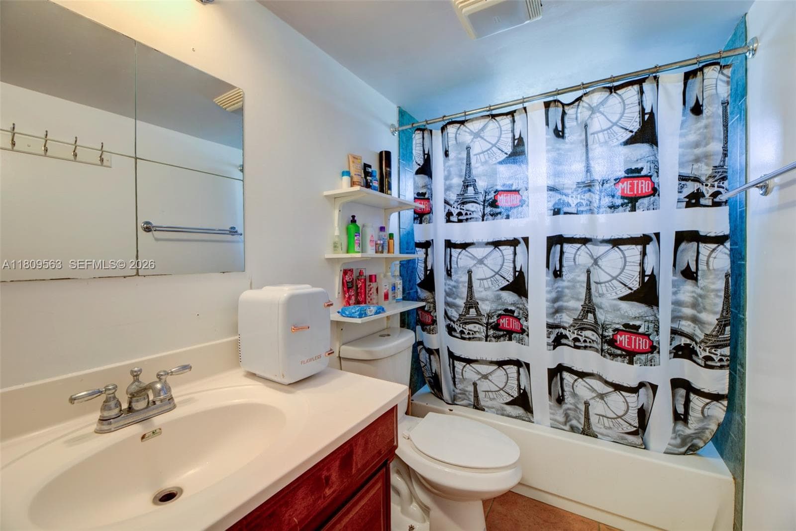 1770 NE 191st St # 1, Miami FL 33179 — 40