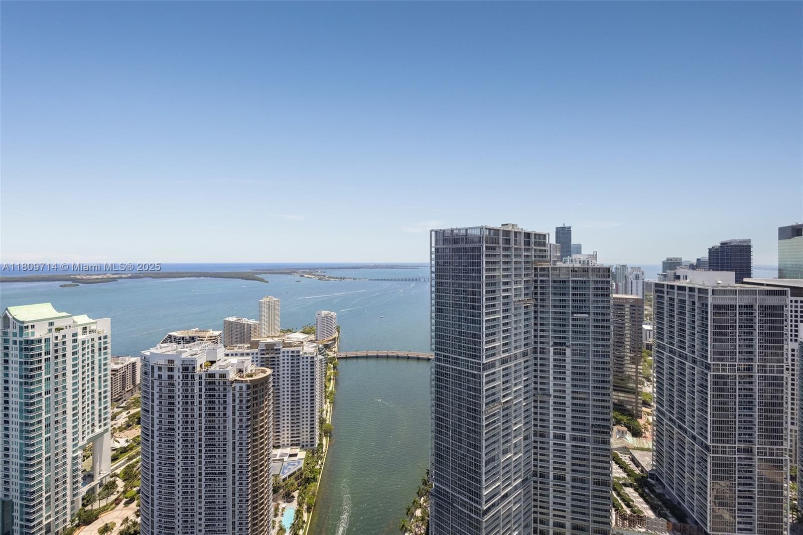 300 Biscayne Blvd Way # 5205W, Miami FL 33131 — 33
