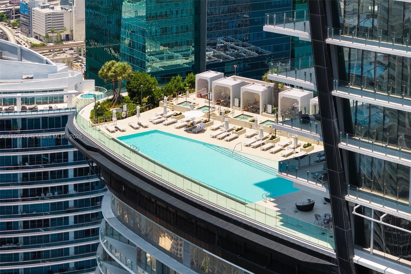 300 Biscayne Blvd Way # 5205W, Miami FL 33131 — 37