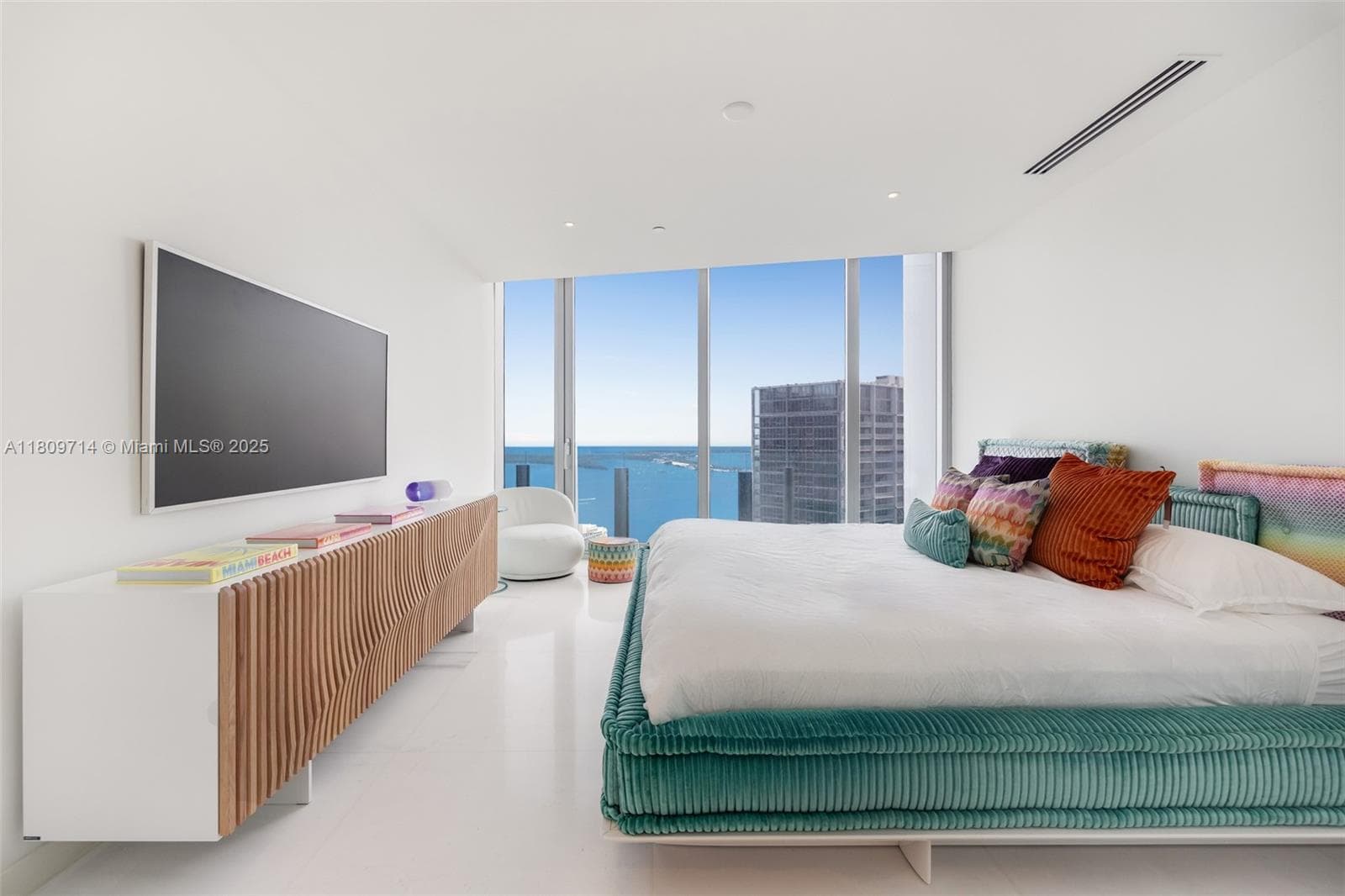 300 Biscayne Blvd Way # 5205W, Miami FL 33131 — 11