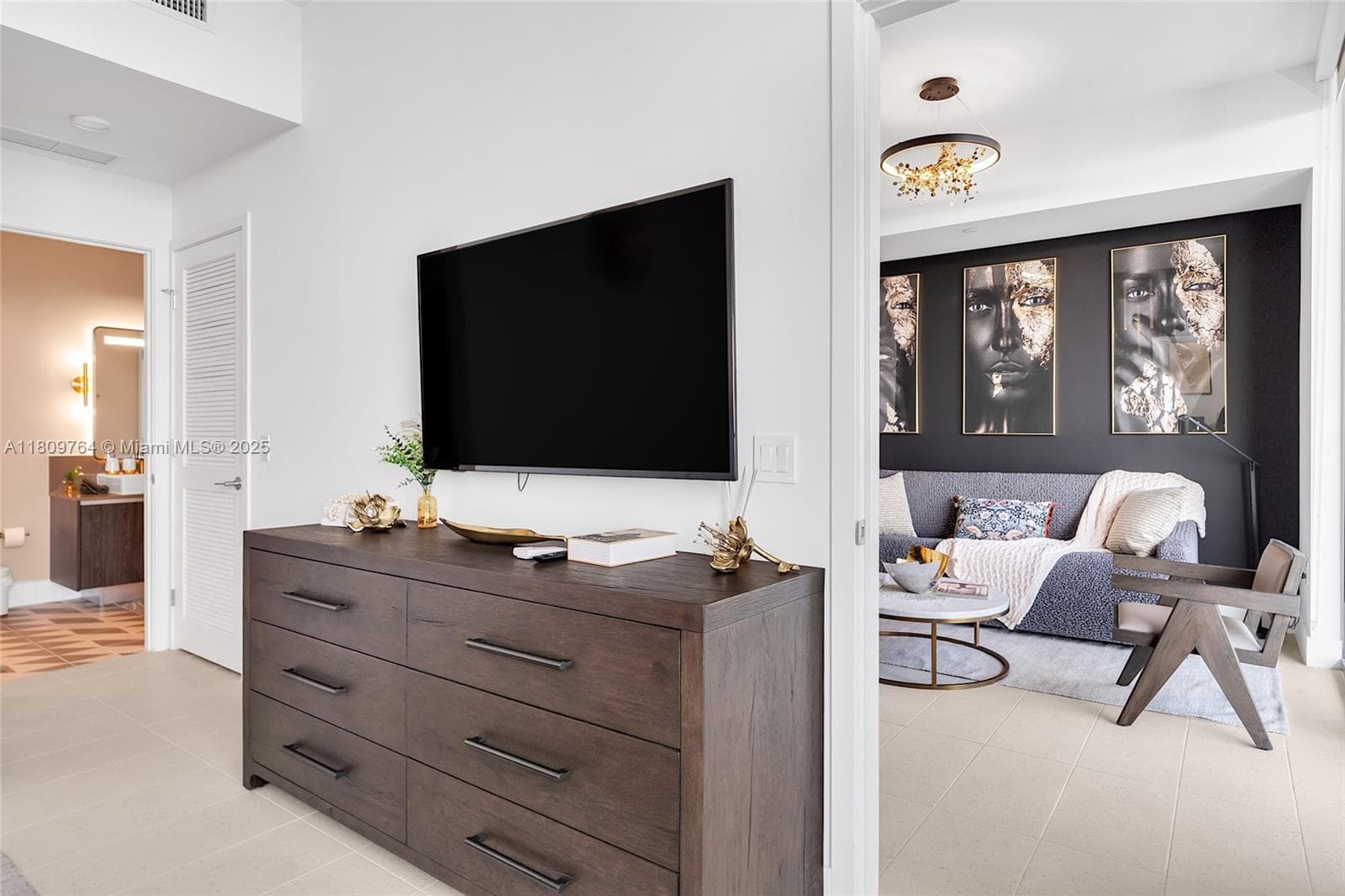 601 NE 1st Ave # 4907, Miami FL 33132 — 24