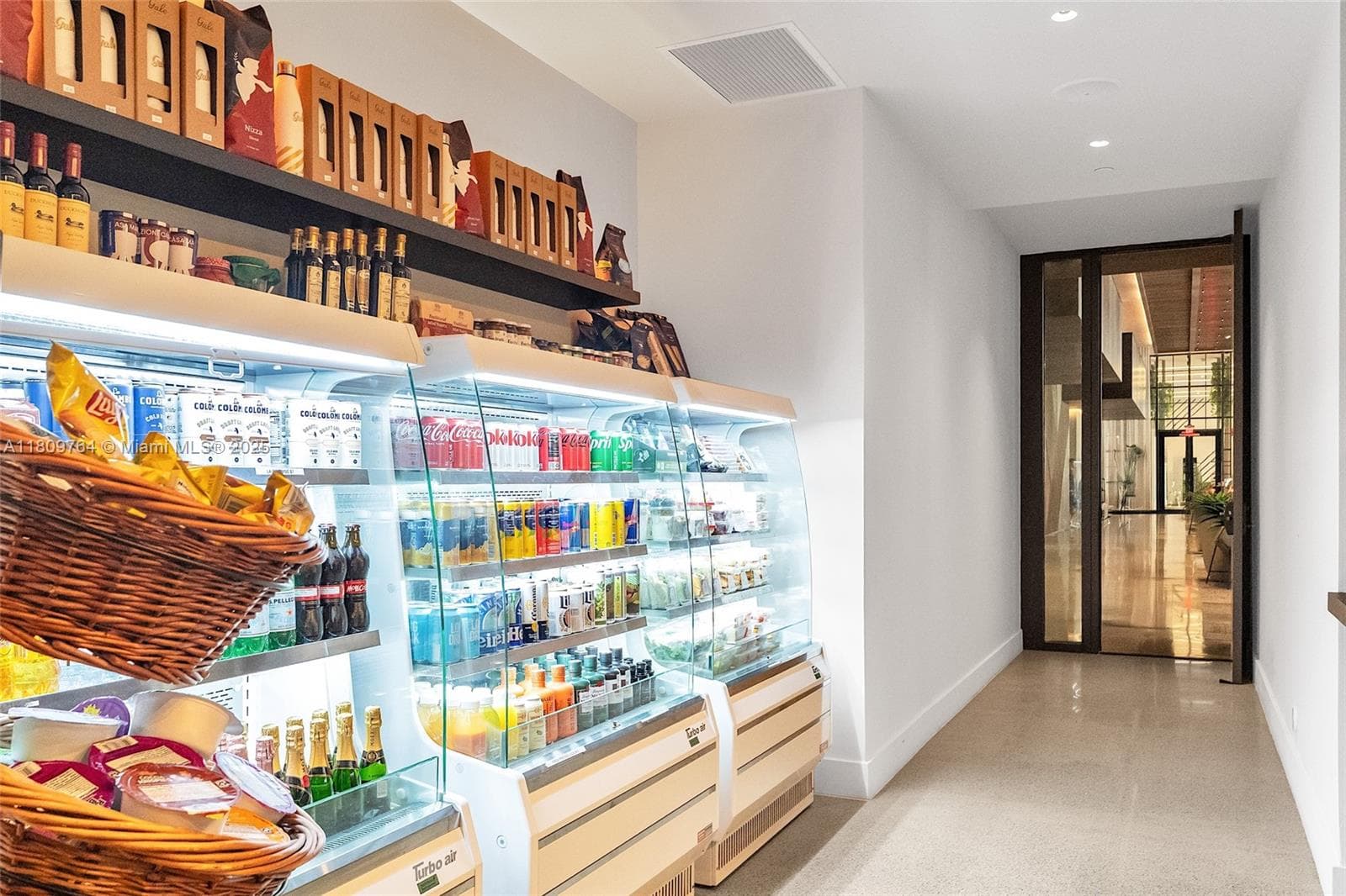 601 NE 1st Ave # 4907, Miami FL 33132 — 34