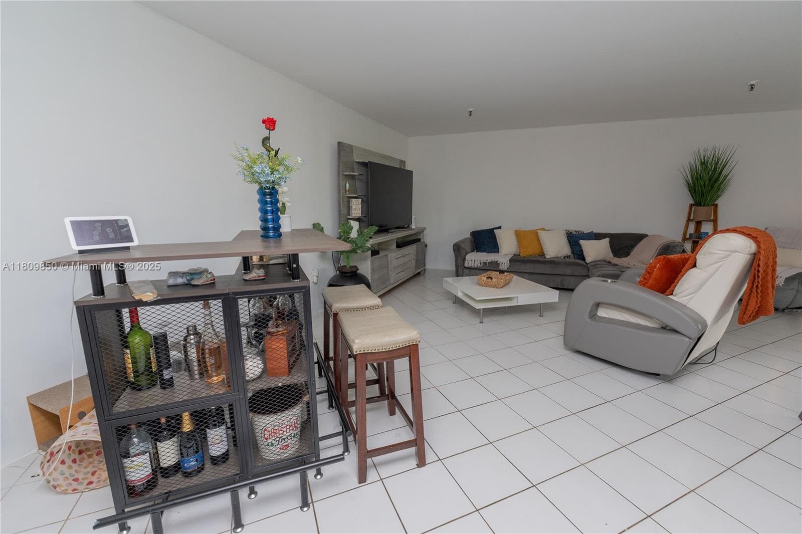 665 NE 195th St # 419, Miami FL 33179 — 7