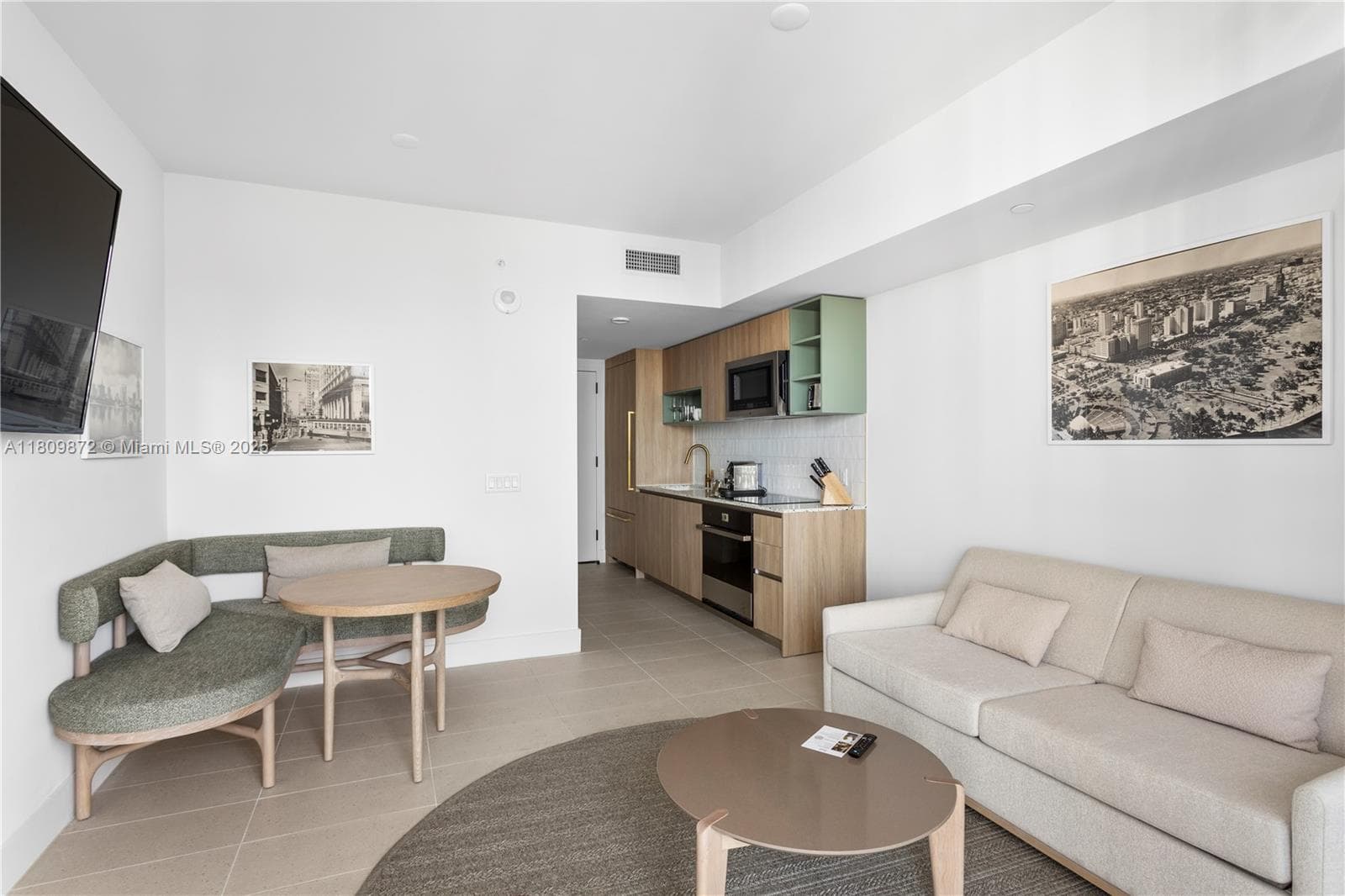 601 NE 1st St # 3907, Miami FL 33132 — 12