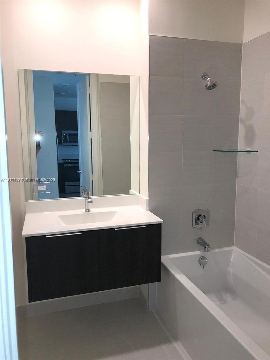 Landmark At Doral Condo N, Doral, FL — 4