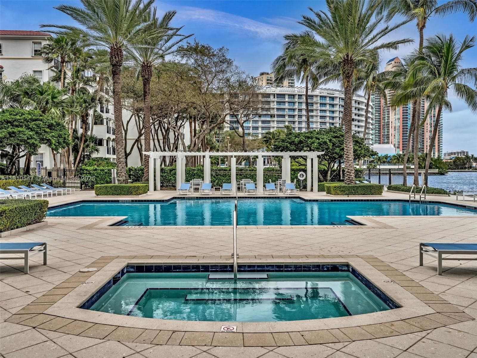 3245 NE 184th St # 13213, Aventura FL 33160 — 4