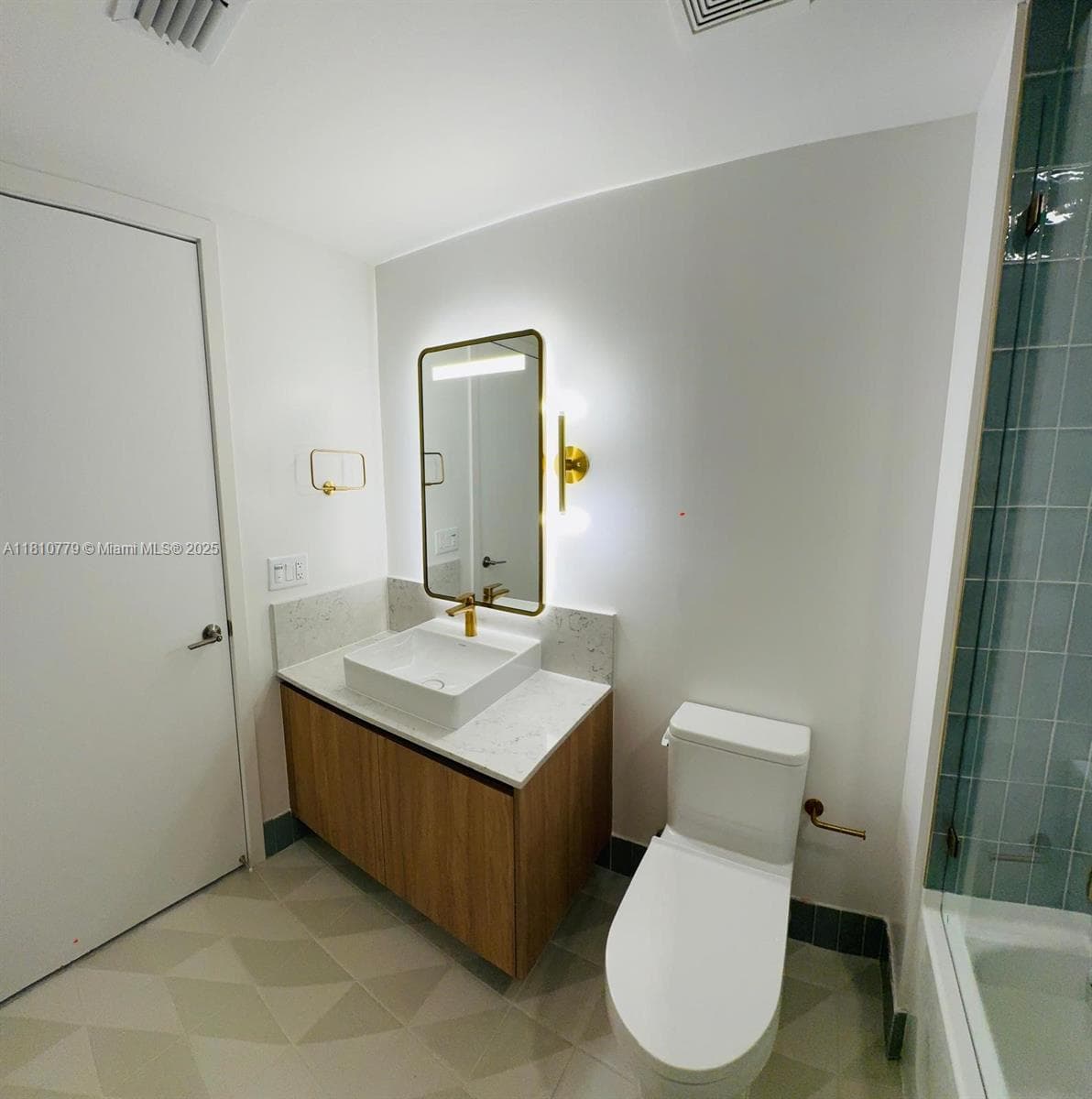159 NE 6TH ST # 4215, Miami FL 33132 — 36