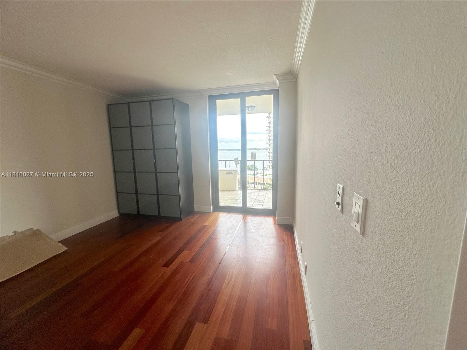 520 Brickell Key Dr # A811, Miami FL 33131 — 24