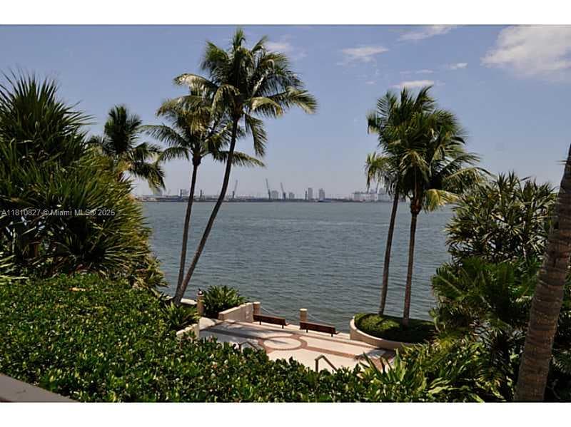 520 Brickell Key Dr # A811, Miami FL 33131 — 45