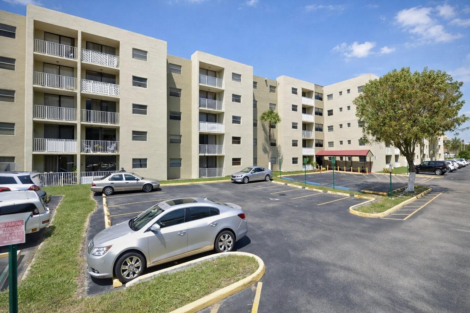 8185 NW 7th Street # 214, Miami FL 33126 — 1