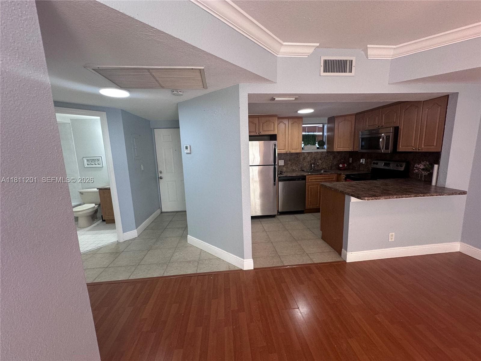 8290 Lake Dr # 502, Doral FL 33166 — 3