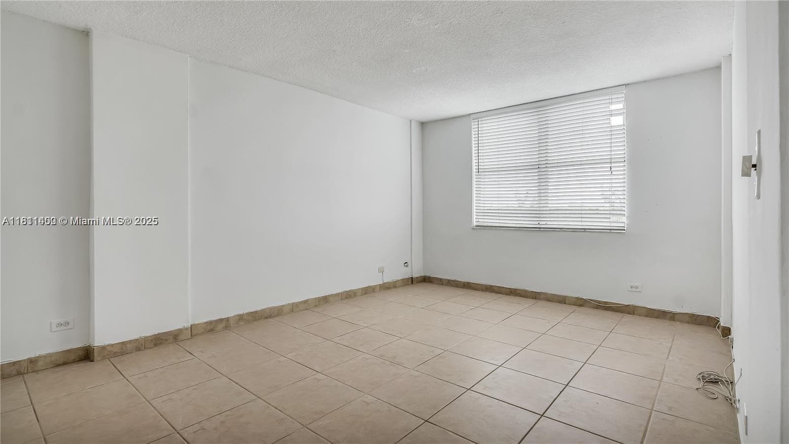 3660 NE 166th St # 603, North Miami Beach FL 33160 — 5