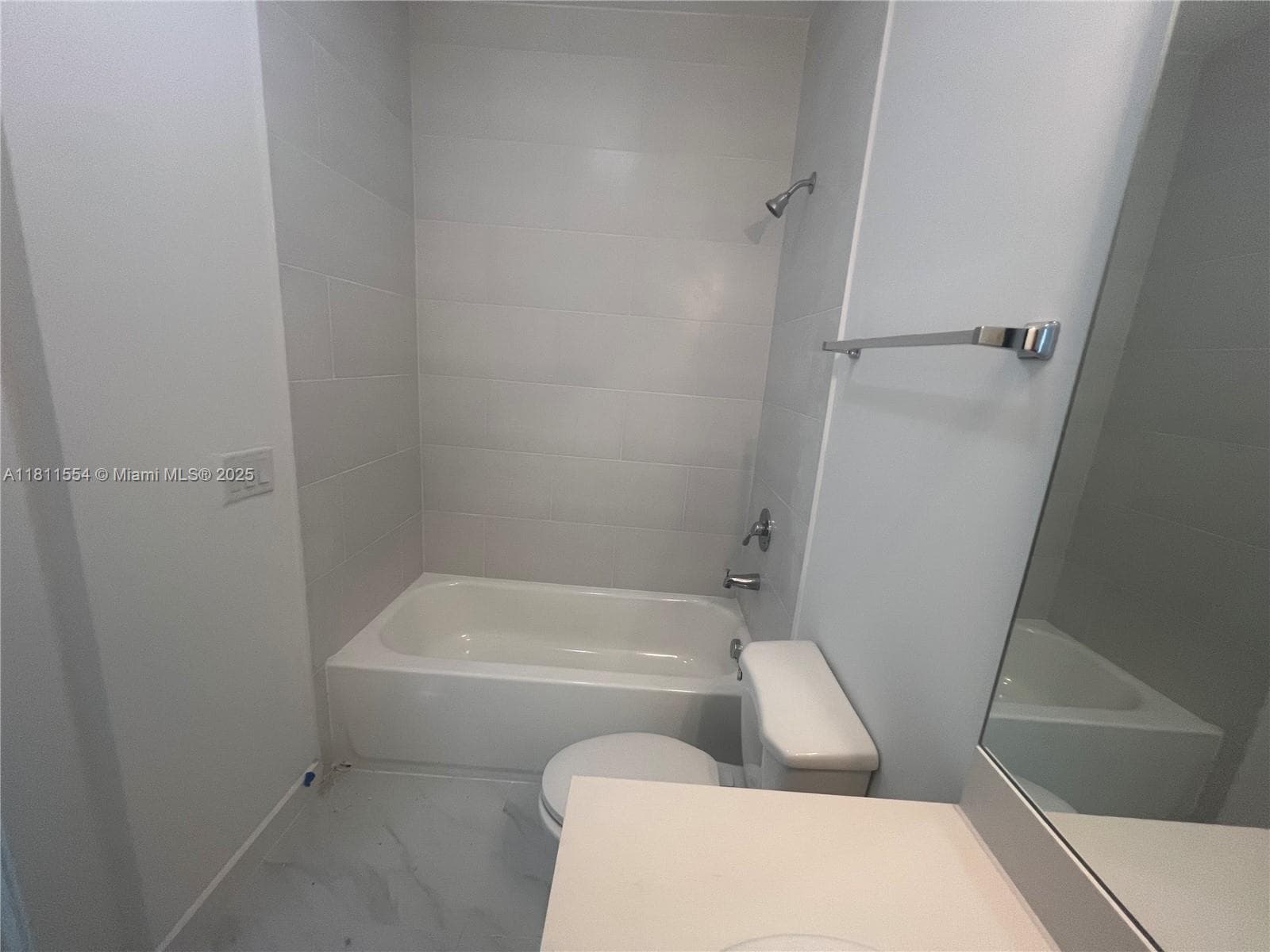 1010 SW 69th Ave # 212, Miami FL 33144 — 26