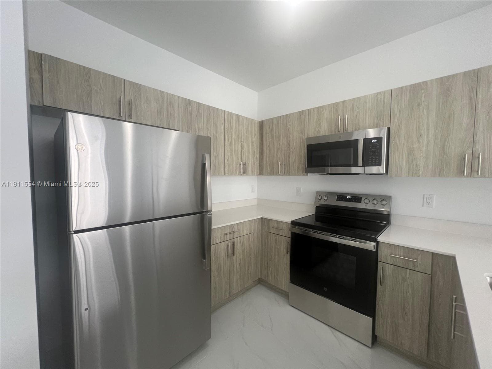 1010 SW 69th Ave # 212, Miami FL 33144 — 20