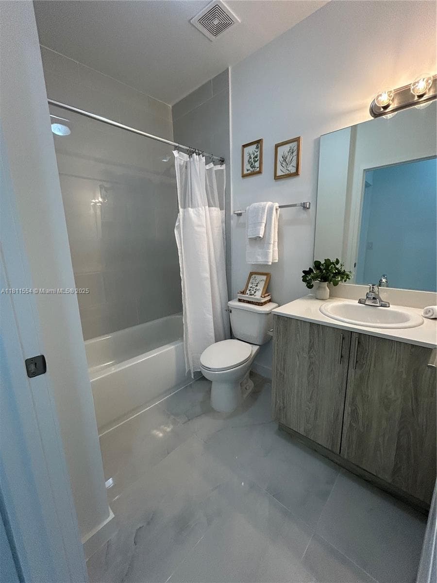 1010 SW 69th Ave # 212, Miami FL 33144 — 24