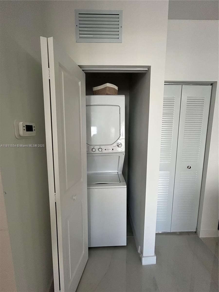 1010 SW 69th Ave # 212, Miami FL 33144 — 31