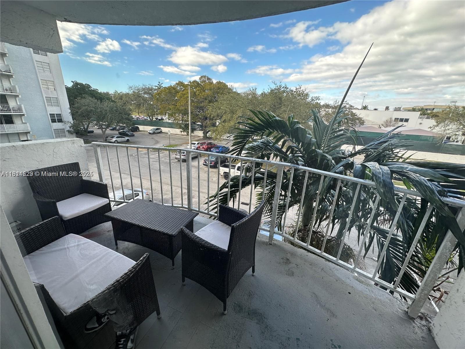 486 NW 165th St Rd # 303, Miami FL 33169 — 7