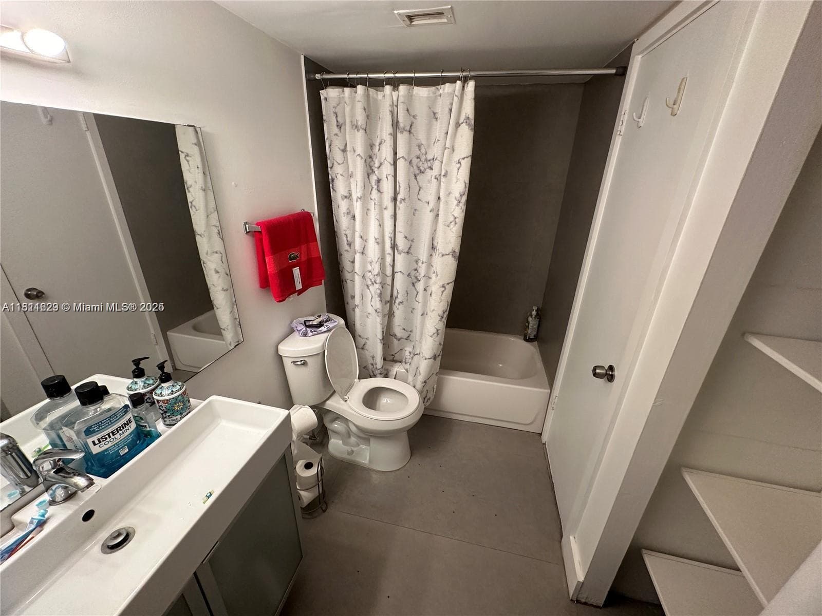 486 NW 165th St Rd # 303, Miami FL 33169 — 8