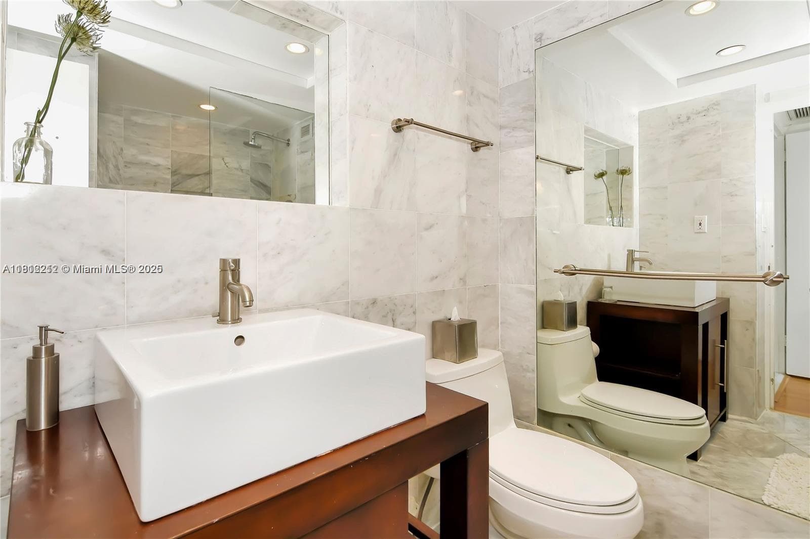 5151 Collins Ave # 619, Miami Beach FL 33140 — 5