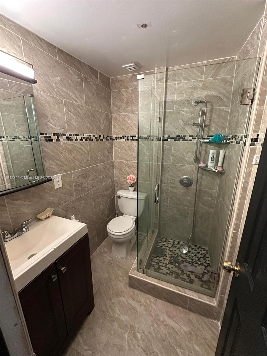 544 NW 96th St, Miami FL 33150 — 7