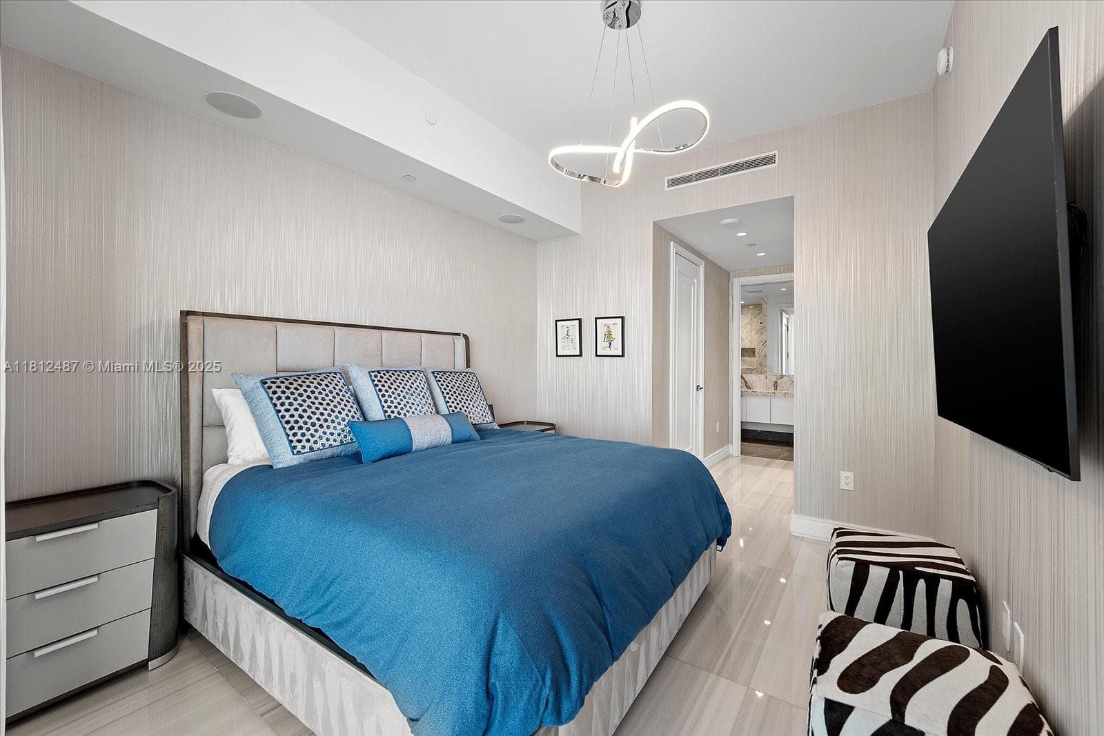 17901 Collins Ave # 3004, Sunny Isles Beach FL 33160 — 32
