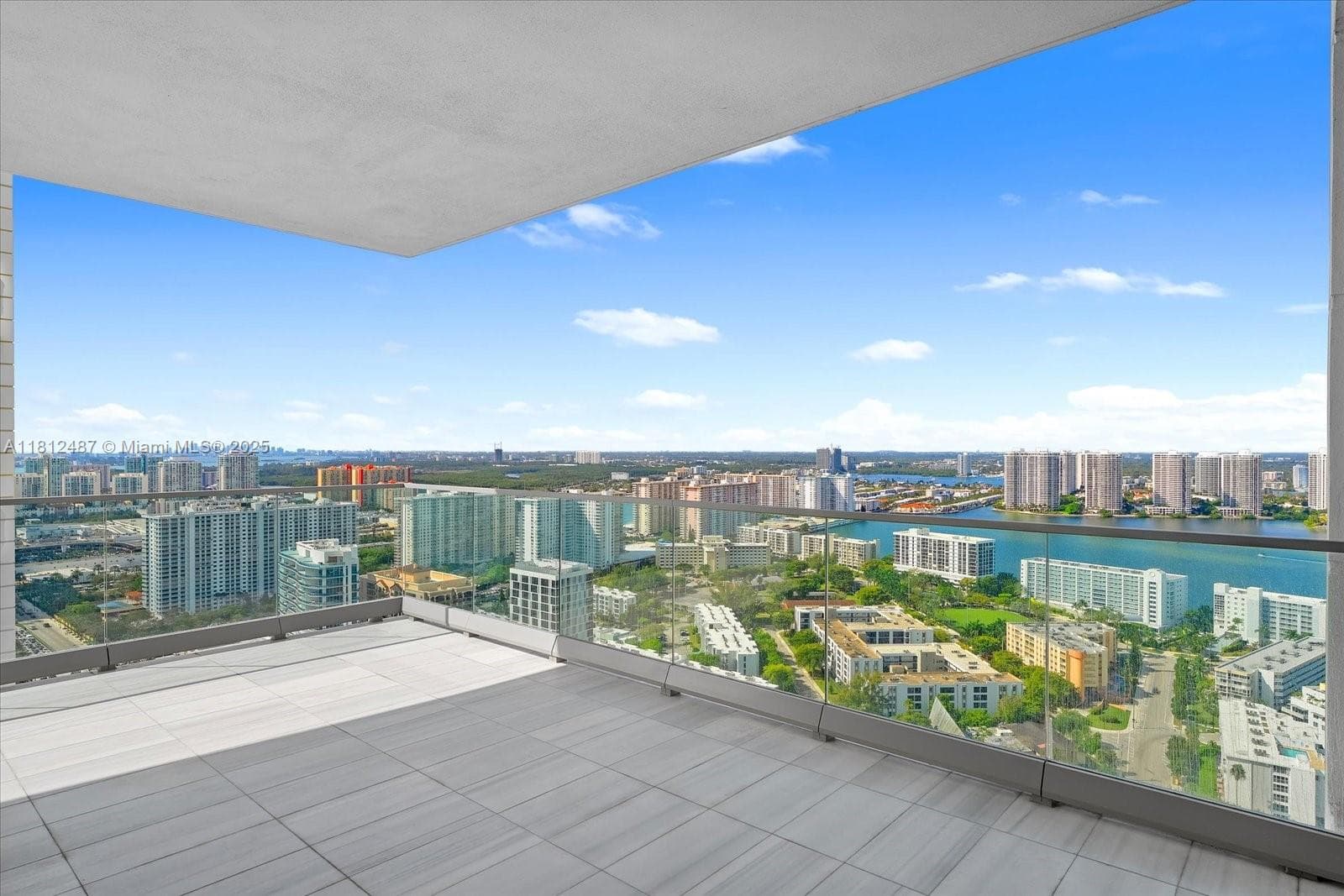 17901 Collins Ave # 3004, Sunny Isles Beach FL 33160 — 41
