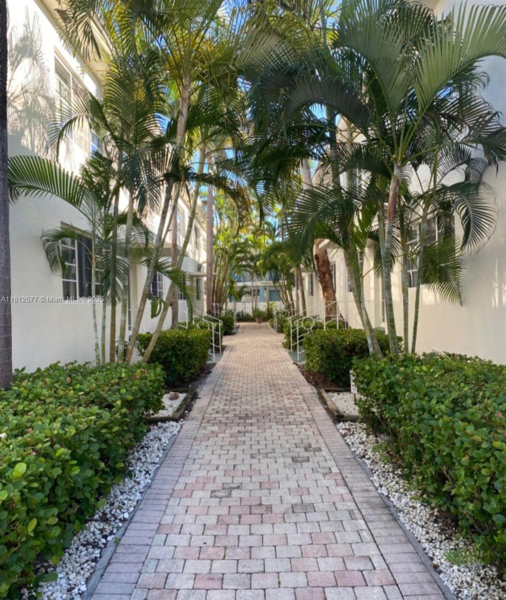 340 84th St # 2, Miami Beach FL 33141 — 1