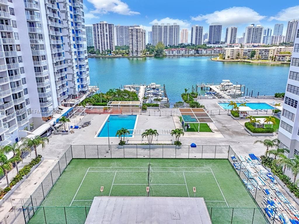 18041 Biscayne Blvd # 1201, Aventura FL 33160 — 26