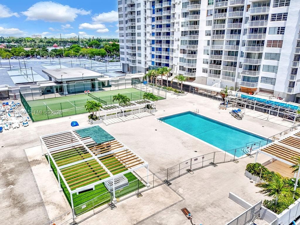 18041 Biscayne Blvd # 1201, Aventura FL 33160 — 25