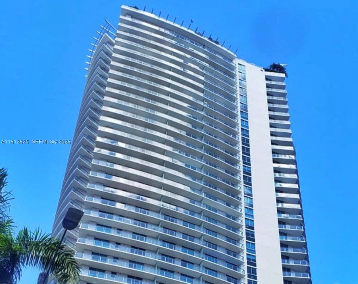 1100 S Miami Ave # 1704, Miami FL 33130 — 25