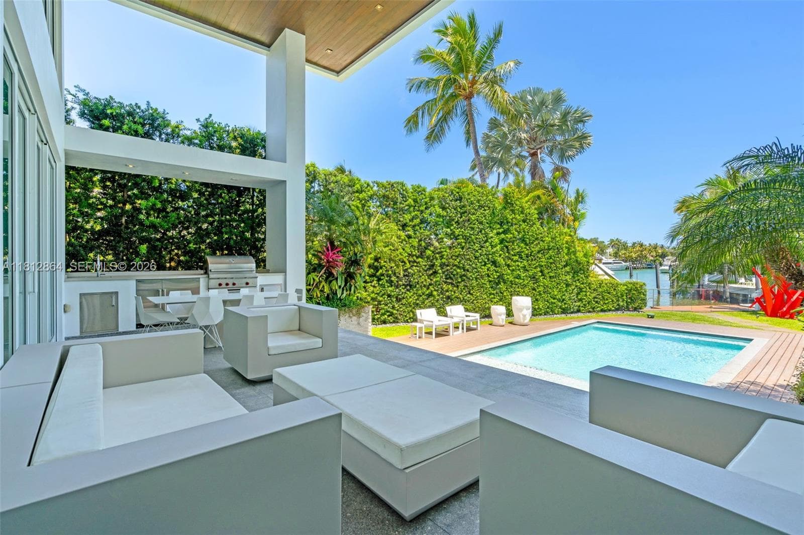 420 Island Dr, Key Biscayne FL 33149 — 56