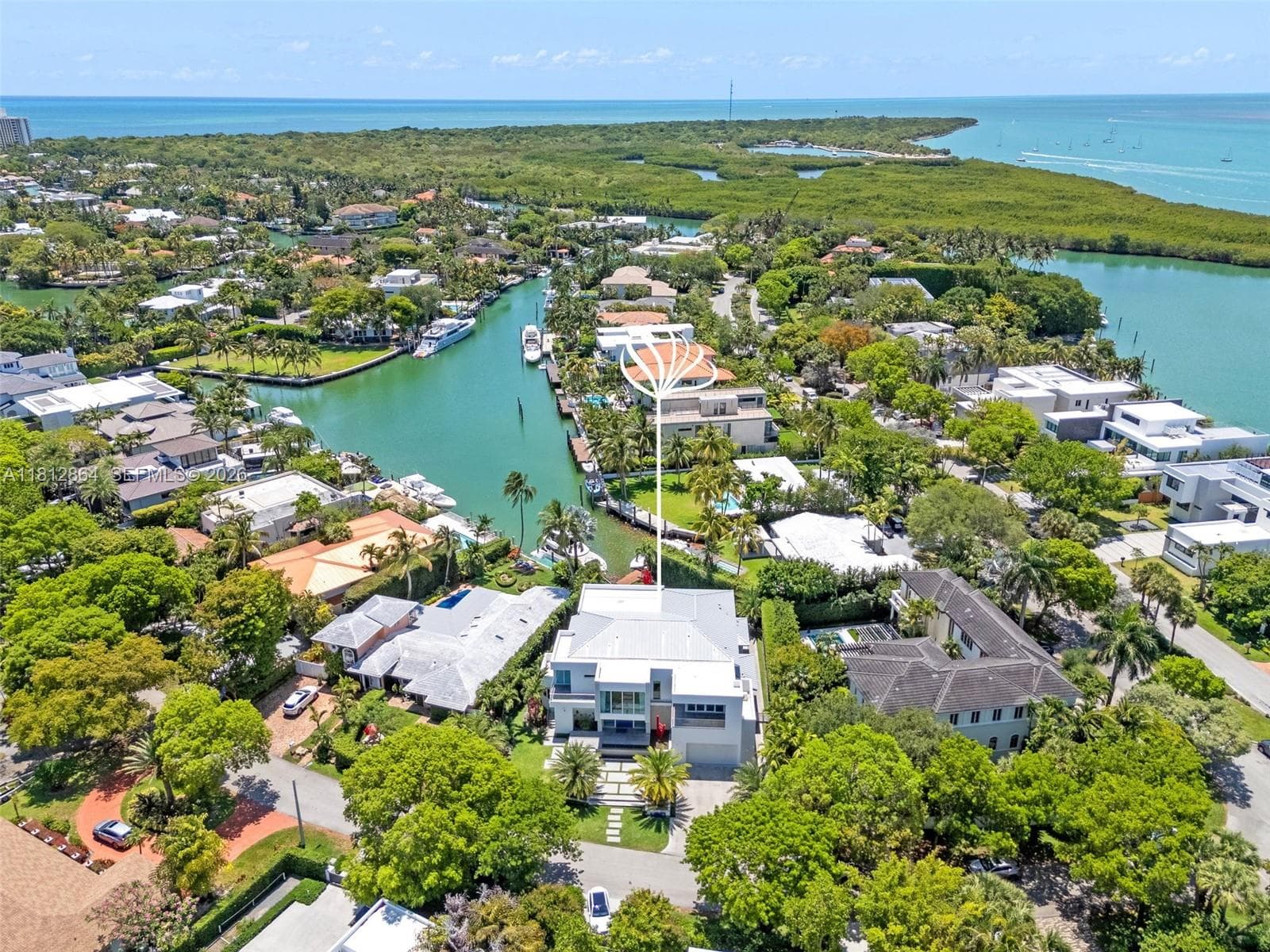 420 Island Dr, Key Biscayne FL 33149 — 73