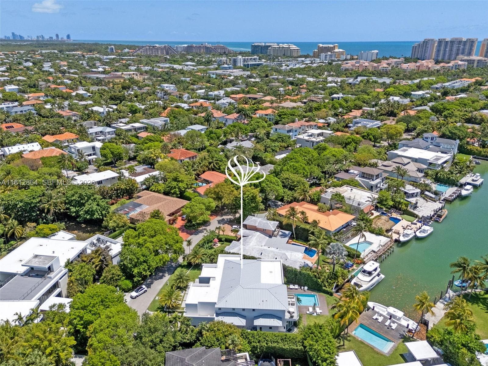 420 Island Dr, Key Biscayne FL 33149 — 75