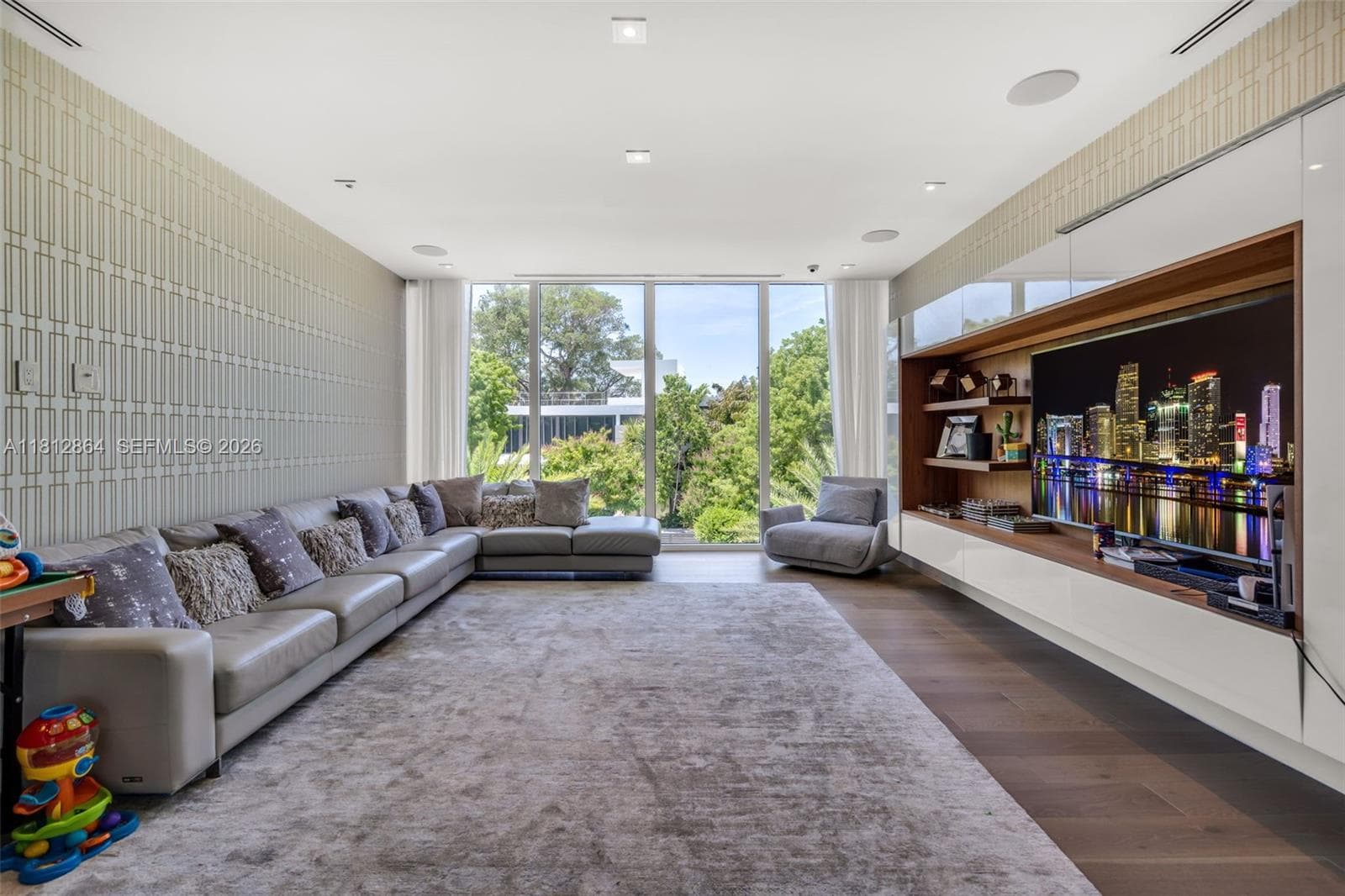 420 Island Dr, Key Biscayne FL 33149 — 33