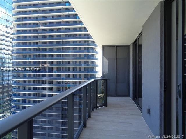 45 SW 9th St # 2709, Miami FL 33130 — 3