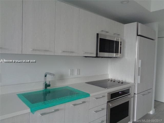 45 SW 9th St # 2709, Miami FL 33130 — 5