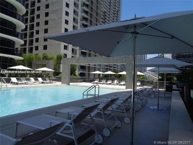 45 SW 9th St # 2709, Miami FL 33130 — 18