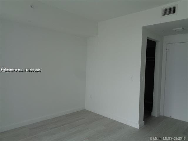 45 SW 9th St # 2709, Miami FL 33130 — 15