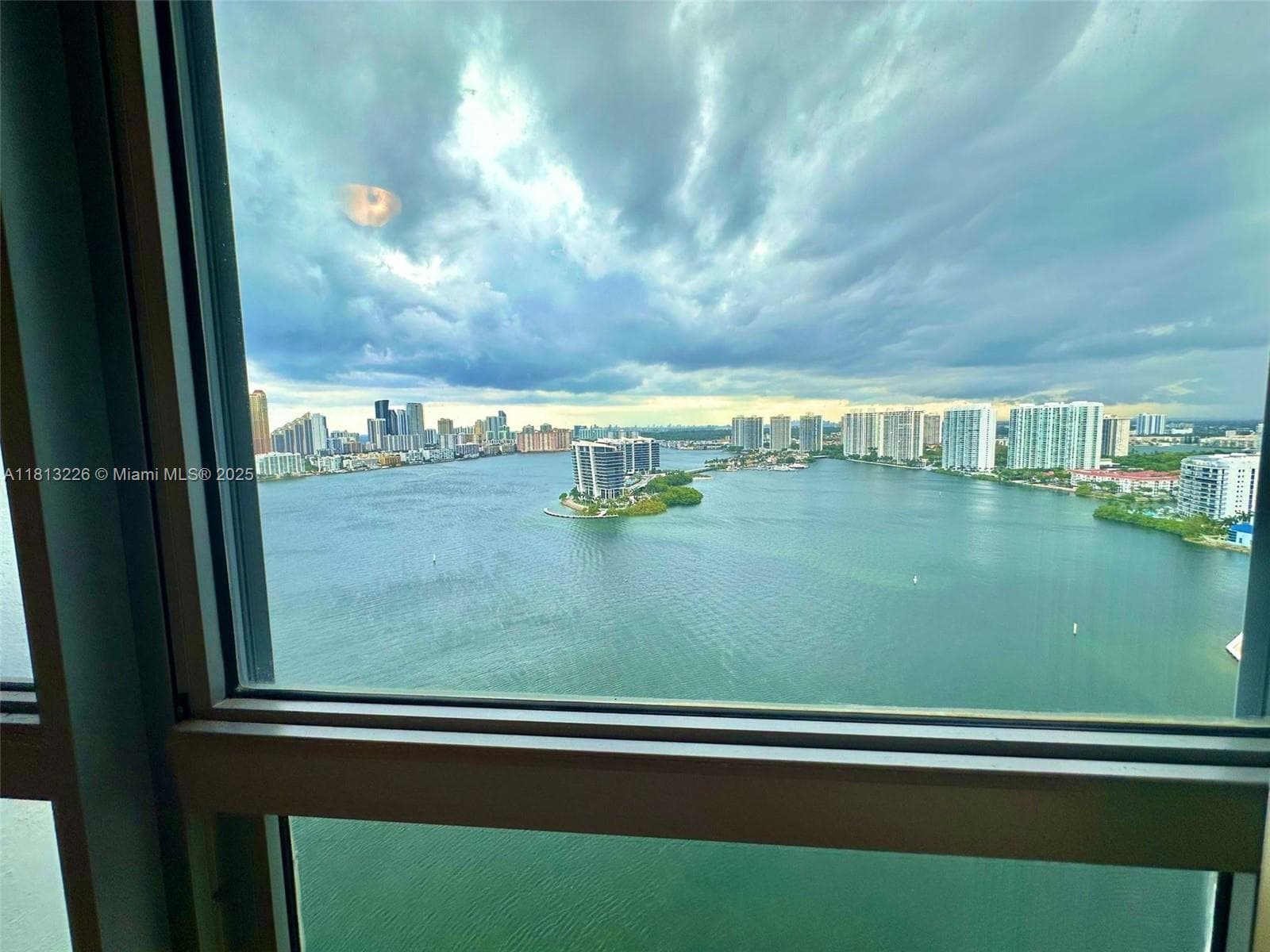 3530 Mystic Pointe Dr # 3001, Aventura FL 33180 — 12