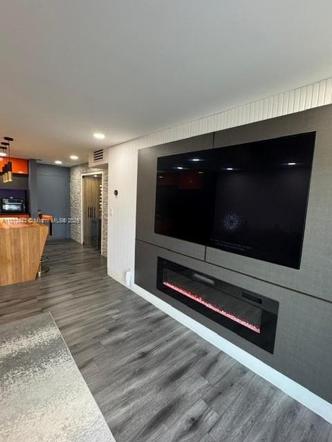 4550 NW 9th St # 520E, Miami FL 33126 — 10