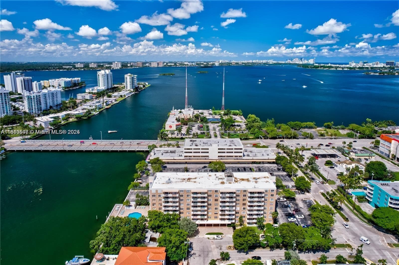 1455 N Treasure Dr # 3R, North Bay Village FL 33141 — 1