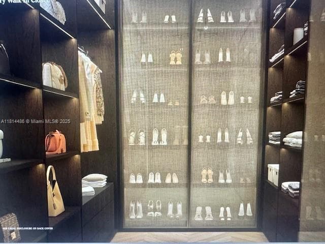 300 N Biscayne Blvd. # 8502, Miami FL 33132 — 9